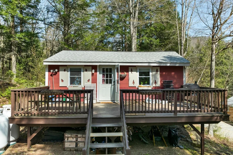Unit for sale at 19 Hamlet, Woodstock, NH 03262