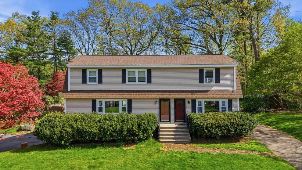 Unit for sale at 14 Auburn, Plaistow, NH 03865