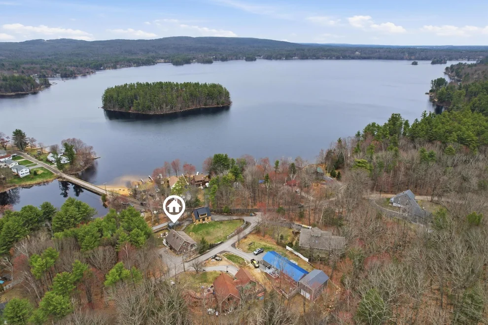 Unit for sale at 4 Overlook, Northwood, NH 03261