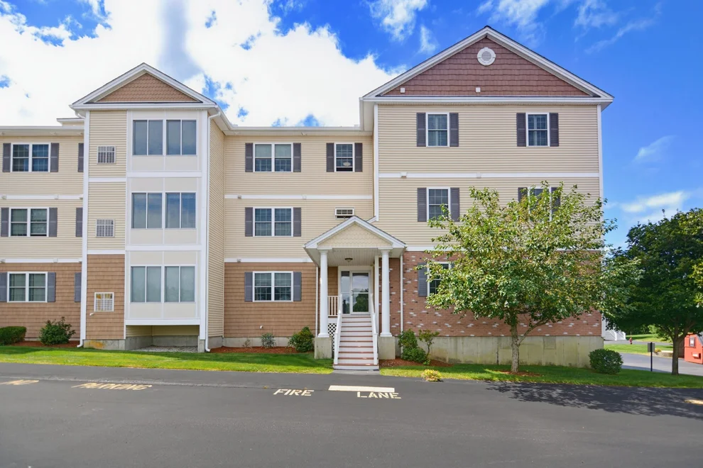 Unit for sale at 65 Fordway, Derry, NH 03038