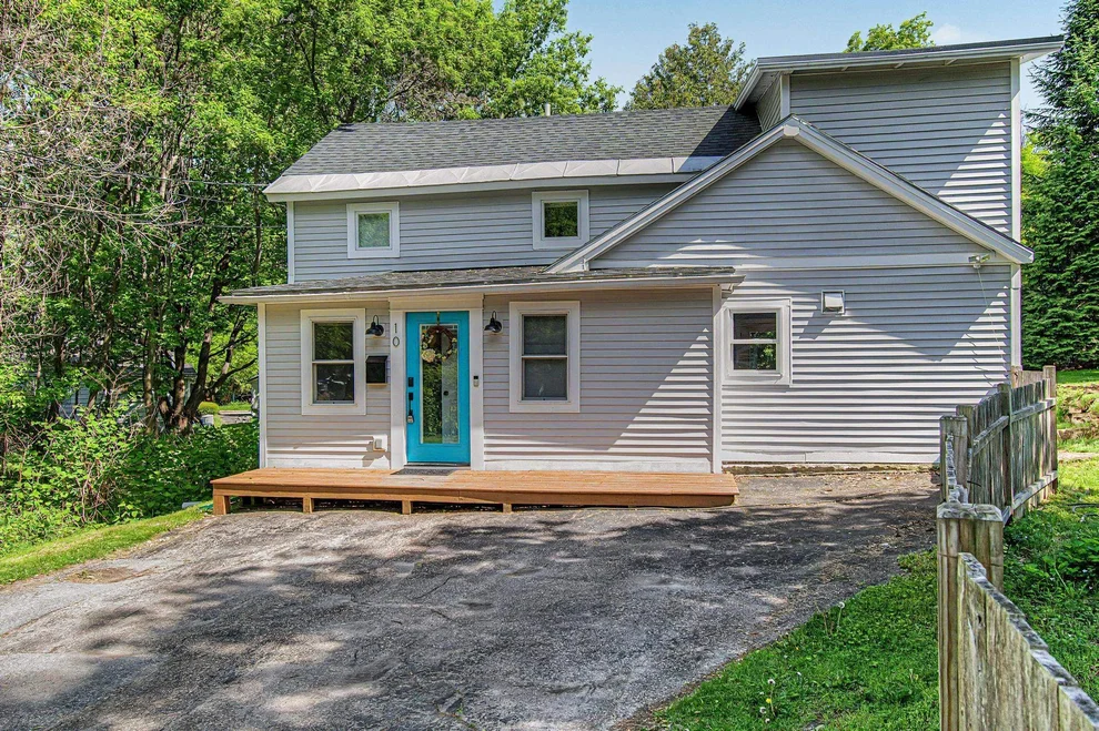 Unit for sale at 10 Rumsey, Burlington, VT 05408