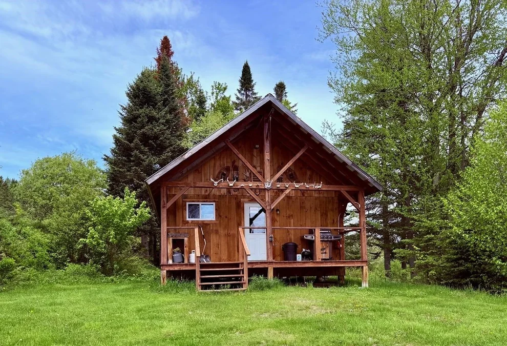 Unit for sale at 17 Cone Pass, Pittsburg, NH 03592