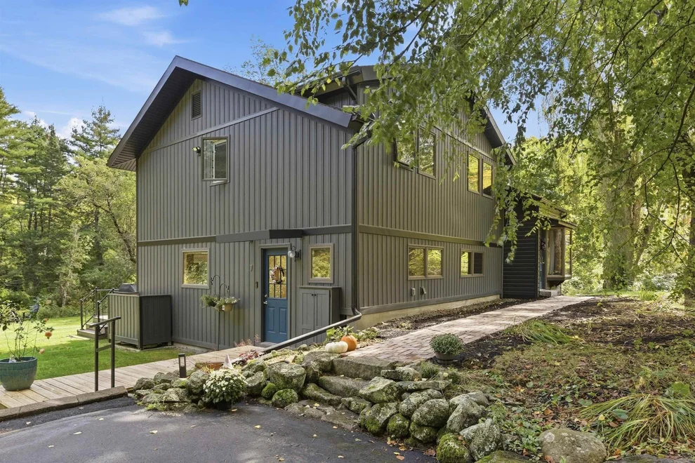 Unit for sale at 7 Orchard, Durham, NH 03824