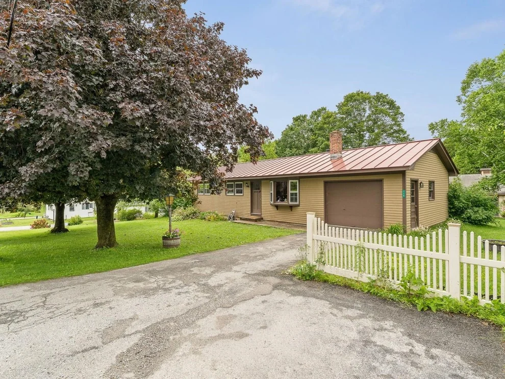 Unit for sale at 119 Nash, Wallingford, VT 05773