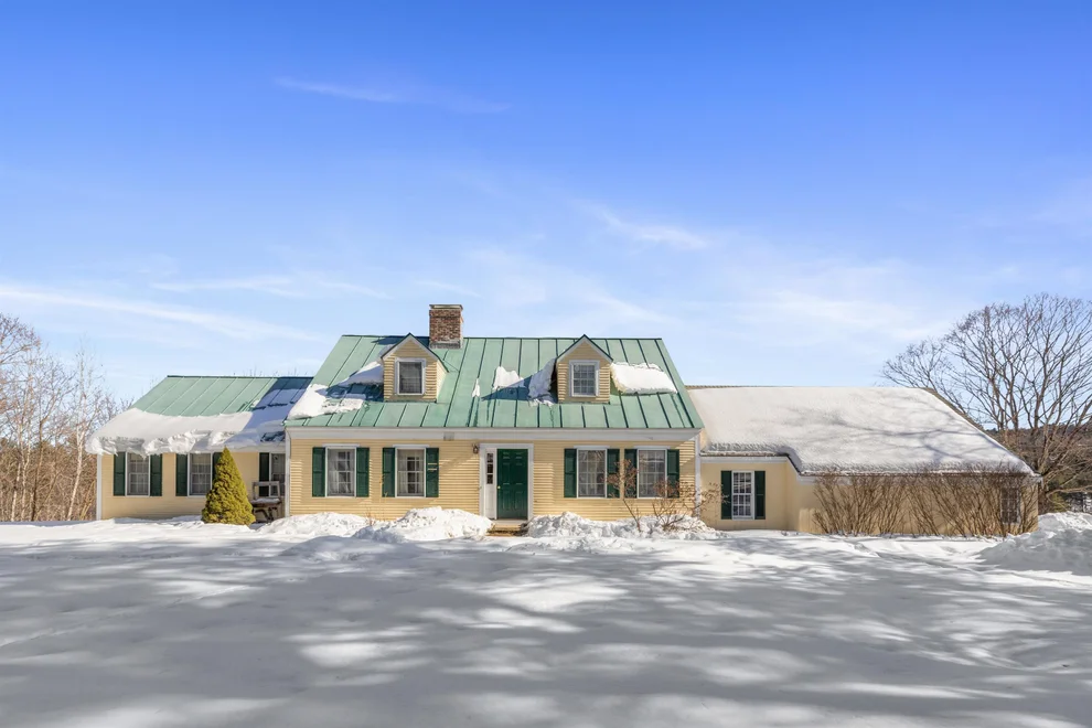Unit for sale at 80 Norford Lake, Norwich, VT 05055
