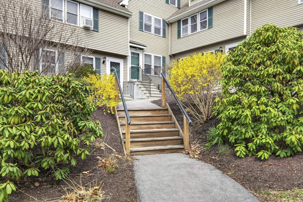 Unit for sale at 30 Charter, Exeter, NH 03833