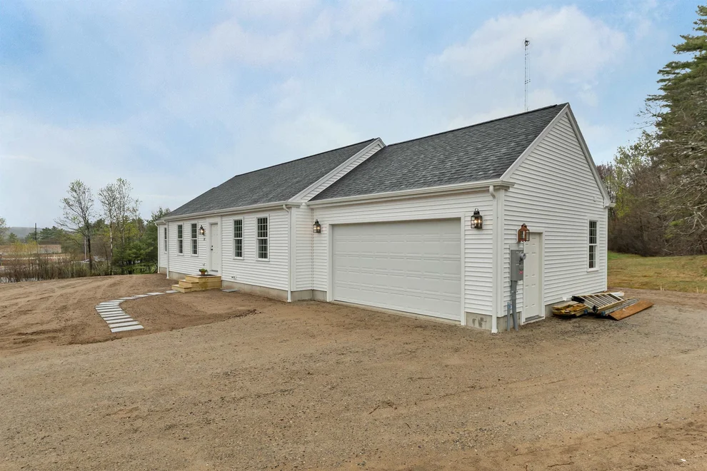 Unit for sale at 12 Piper, Franklin, NH 03235