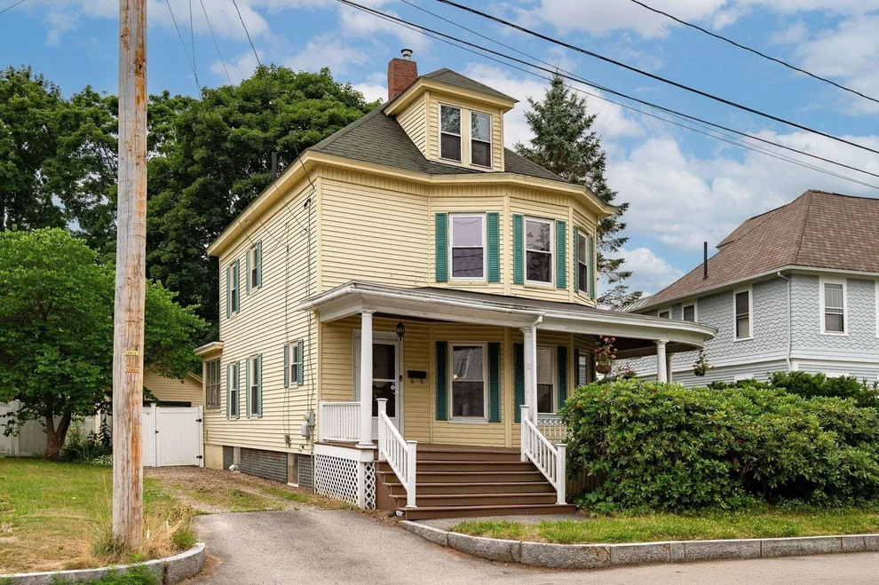 Unit for sale at 3 May, Rochester, NH 03867