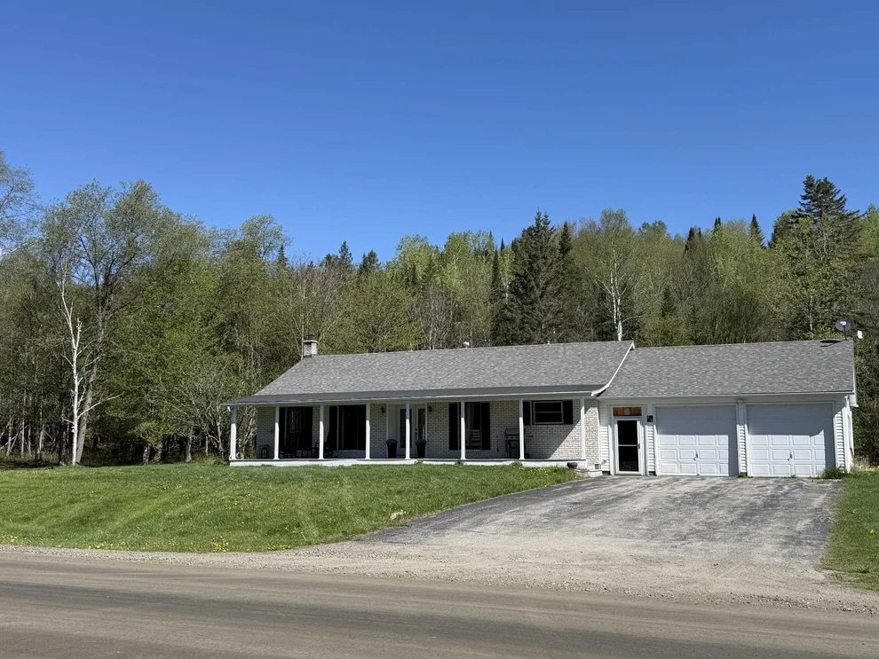 Unit for sale at 438 Canaan Hill, Canaan, VT 05903