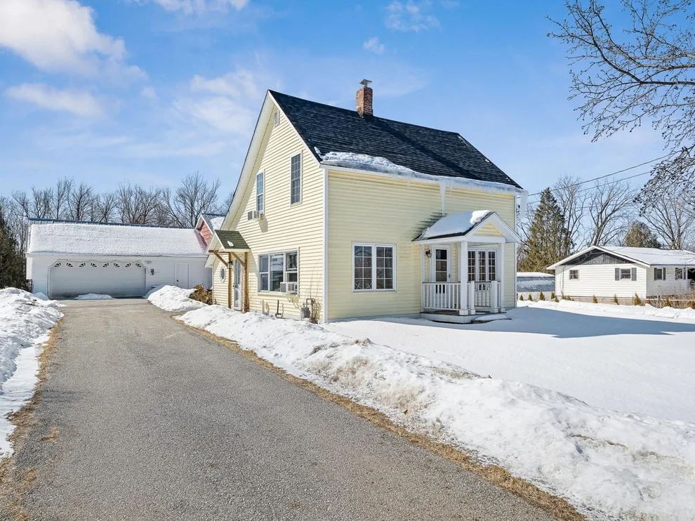 Unit for sale at 516 Fairfax, St. Albans Town, VT 05481