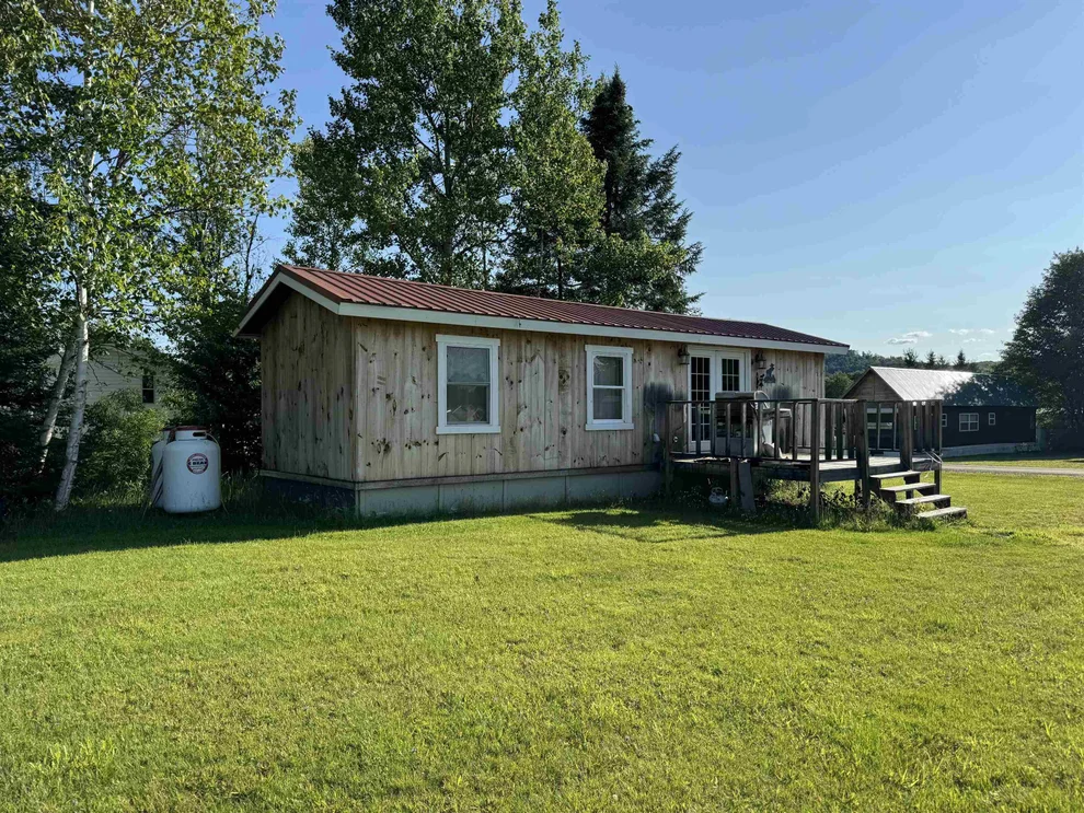 Unit for sale at 13 Darwin, Stewartstown, NH 03597