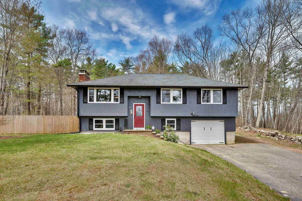 Unit for sale at 76 Harriman Hill, Raymond, NH 03077