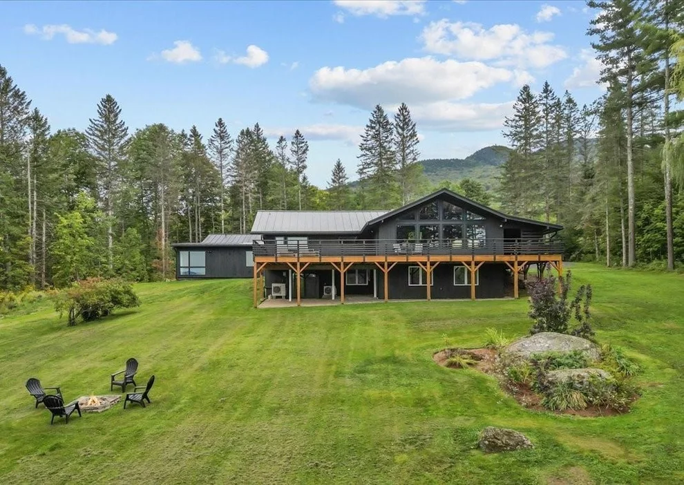 Unit for sale at 636 Upper Hollow, Stowe, VT 05672