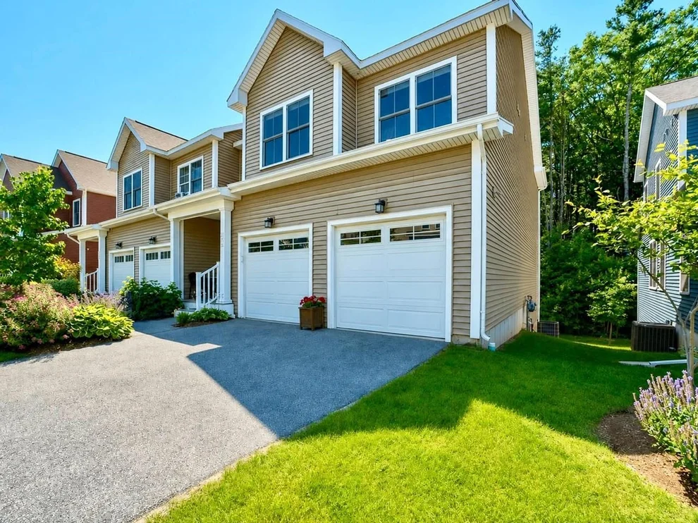 Unit for sale at 295 O'Brien Farm, South Burlington, VT 05403