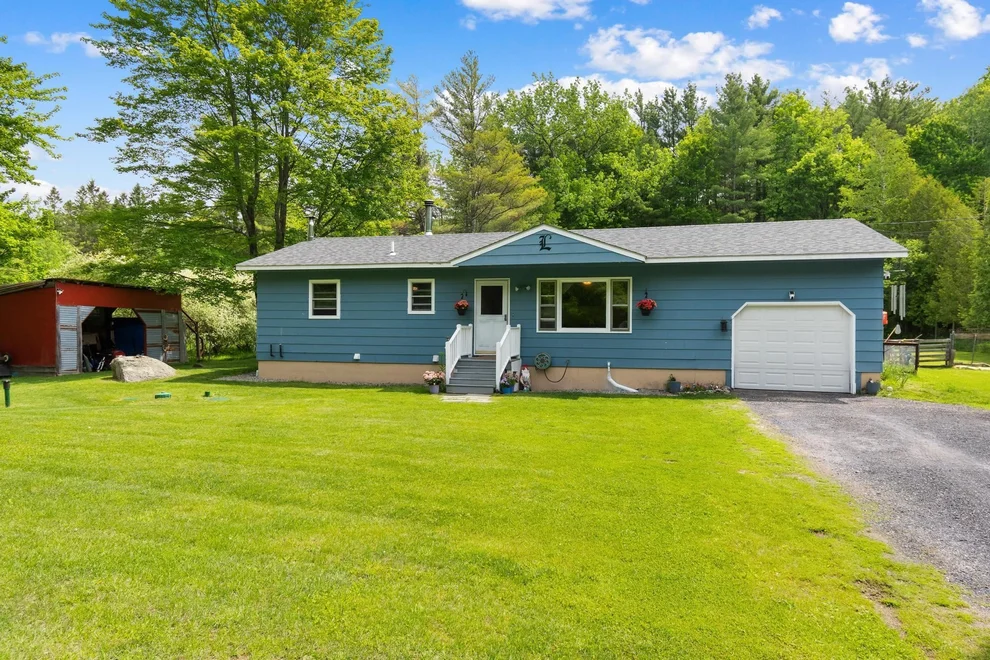 Unit for sale at 1819 Huntington, Richmond, VT 05477