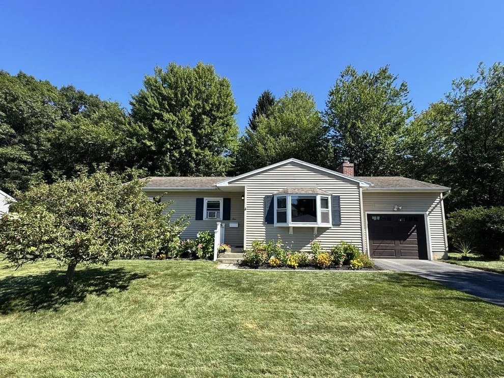 Unit for sale at 4 Killoran, Essex Junction, VT 05452