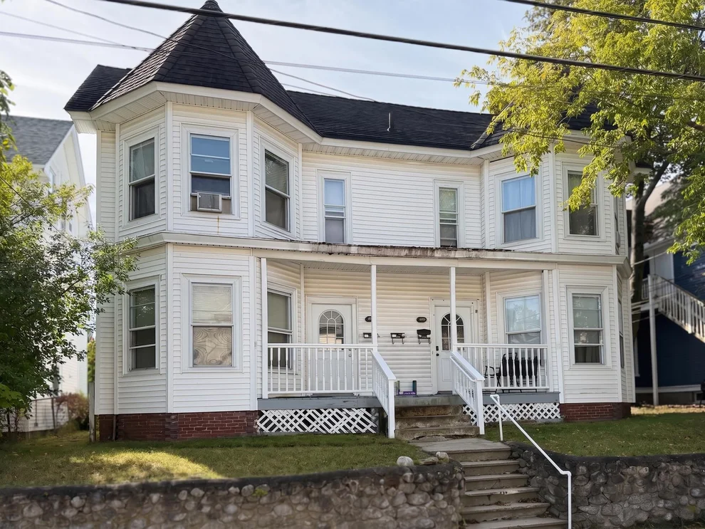 Unit for sale at 359 Pearl, Manchester, NH 03104