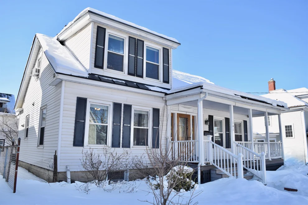 Unit for sale at 141 Washington, Barre City, VT 05641