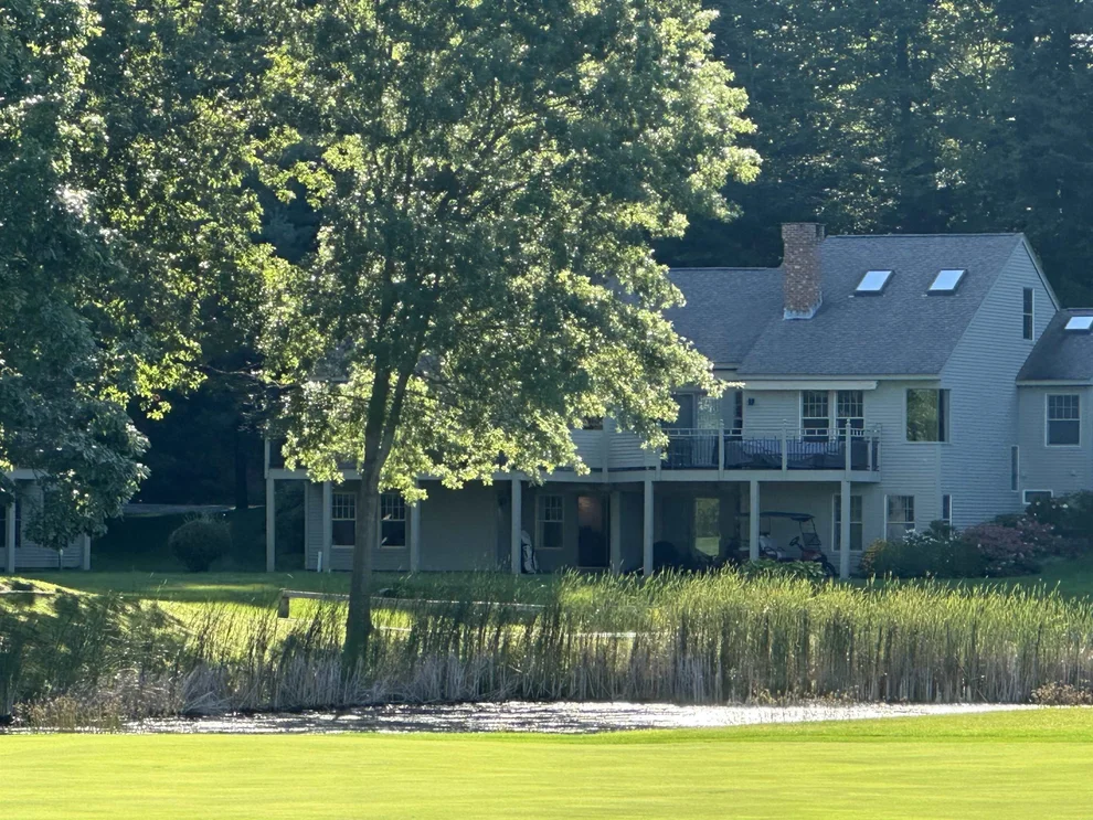 Unit for sale at 580 Murphys, Hartford, VT 05059