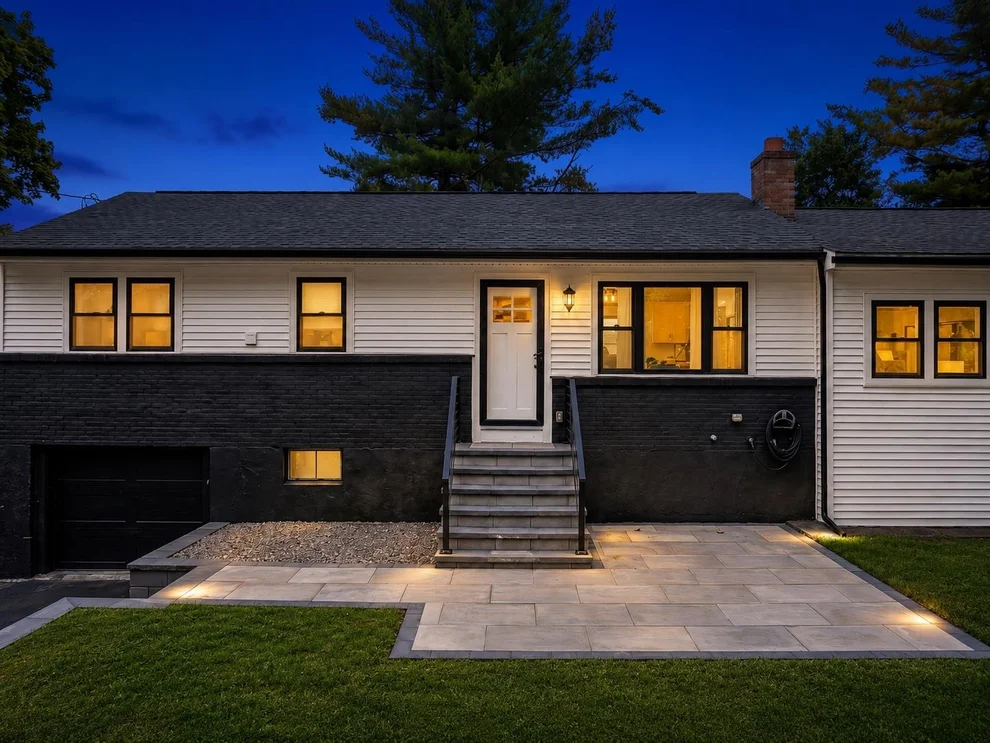 Unit for sale at 11 Hanson, Salem, NH 03079