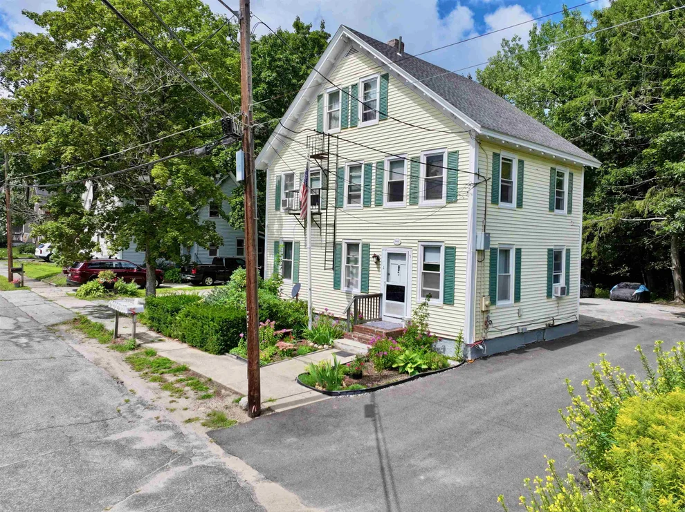 Unit for sale at 22 Railroad, Merrimack, NH 03054