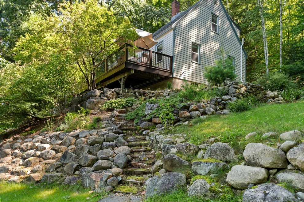 Unit for sale at 912 NH Route 175, Campton, NH 03223