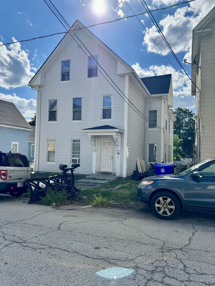 Unit for sale at 82 Ashland, Manchester, NH 03104