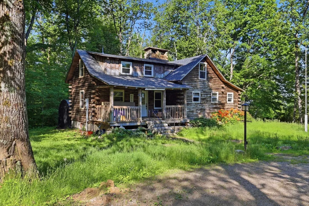 Unit for sale at 632 4Th Range, Pembroke, NH 03275