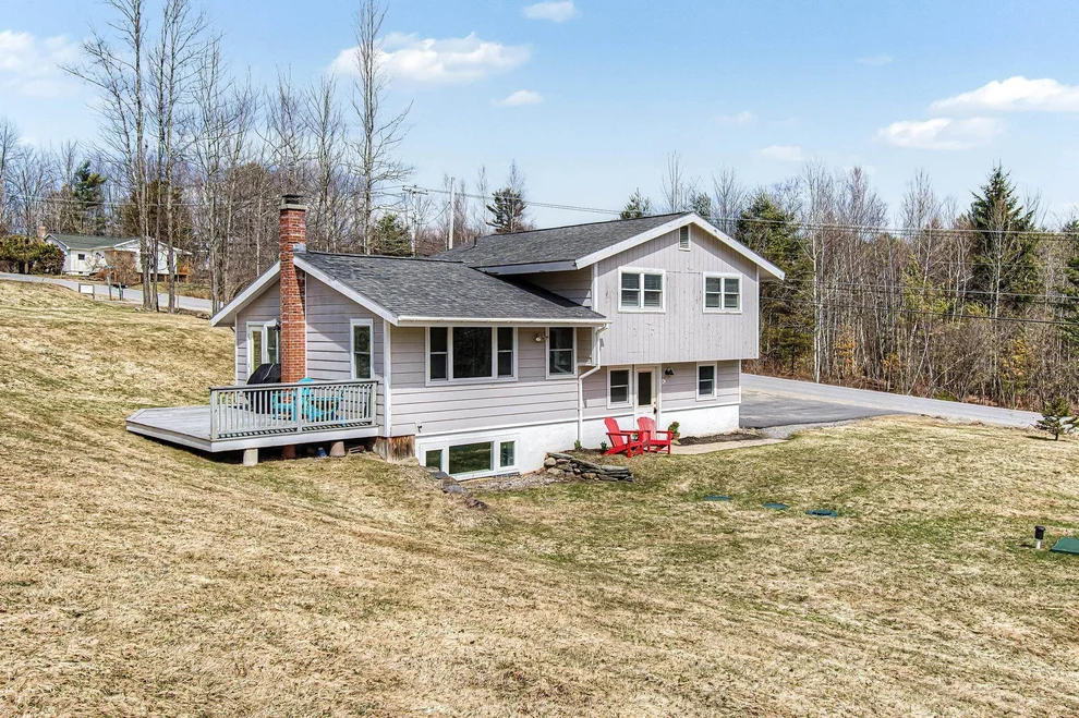 Unit for sale at 1061 Weeks Hill, Stowe, VT 05672