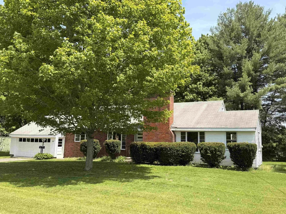 Unit for sale at 298 Governor Hunt, Vernon, VT 05354
