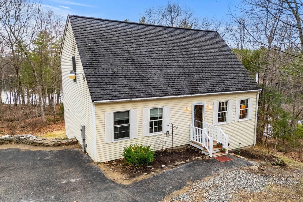Unit for sale at 516 Berry River, Barrington, NH 03825