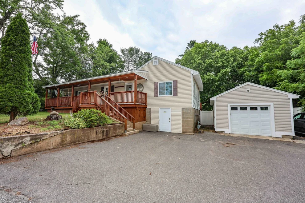 Unit for sale at 4 Caron, Merrimack, NH 03054