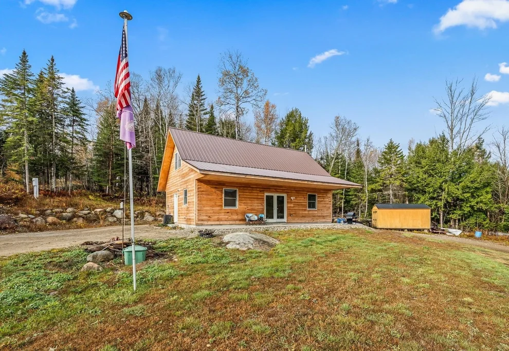 Unit for sale at 10 Pontook, Dummer, NH 03588