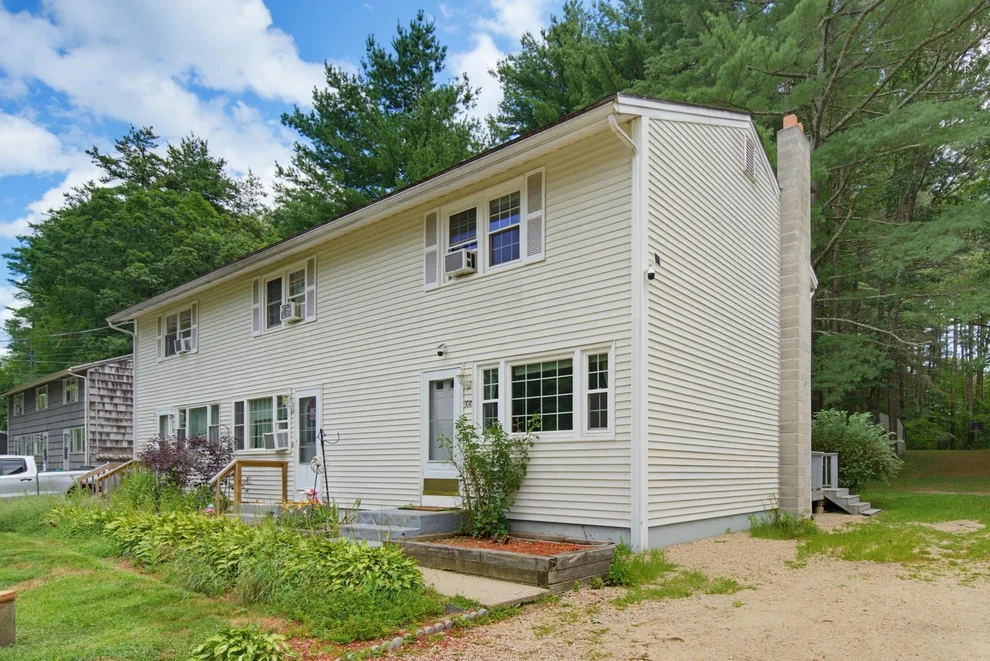 Unit for sale at 10 Woodburn, Litchfield, NH 03052