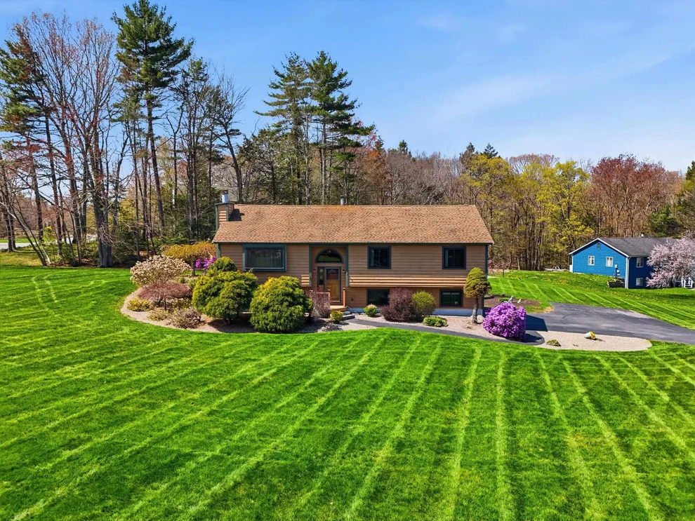 Unit for sale at 101 Harper Ridge, Hampstead, NH 03826