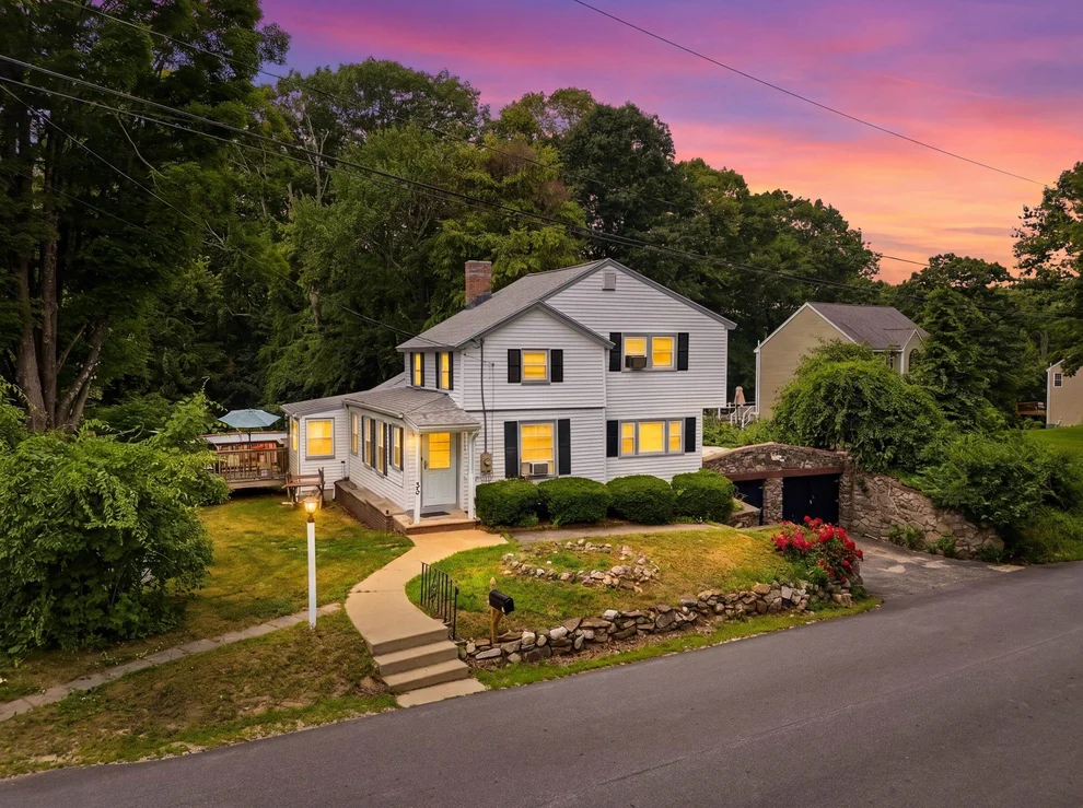 Unit for sale at 30 Harris, Windham, NH 03087