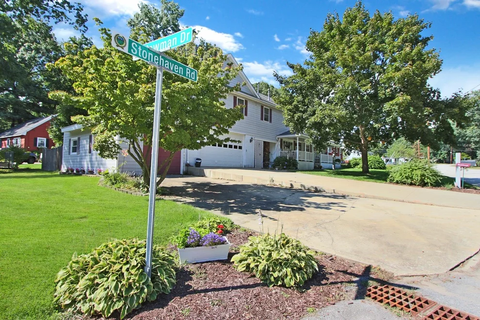 Unit for sale at 12 Stonehaven, Nashua, NH 03062