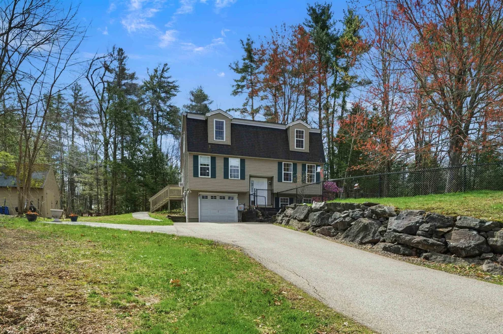Unit for sale at 1 Bayou, Raymond, NH 03077