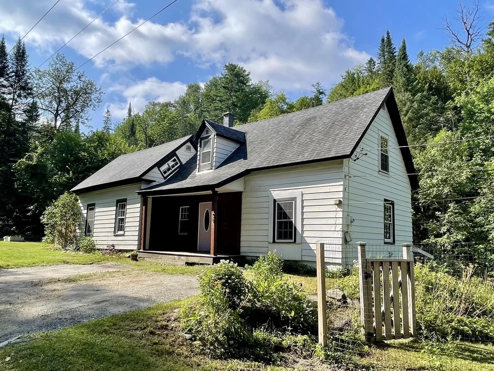 Unit for sale at 3131 Hollow, Barton, VT 05860