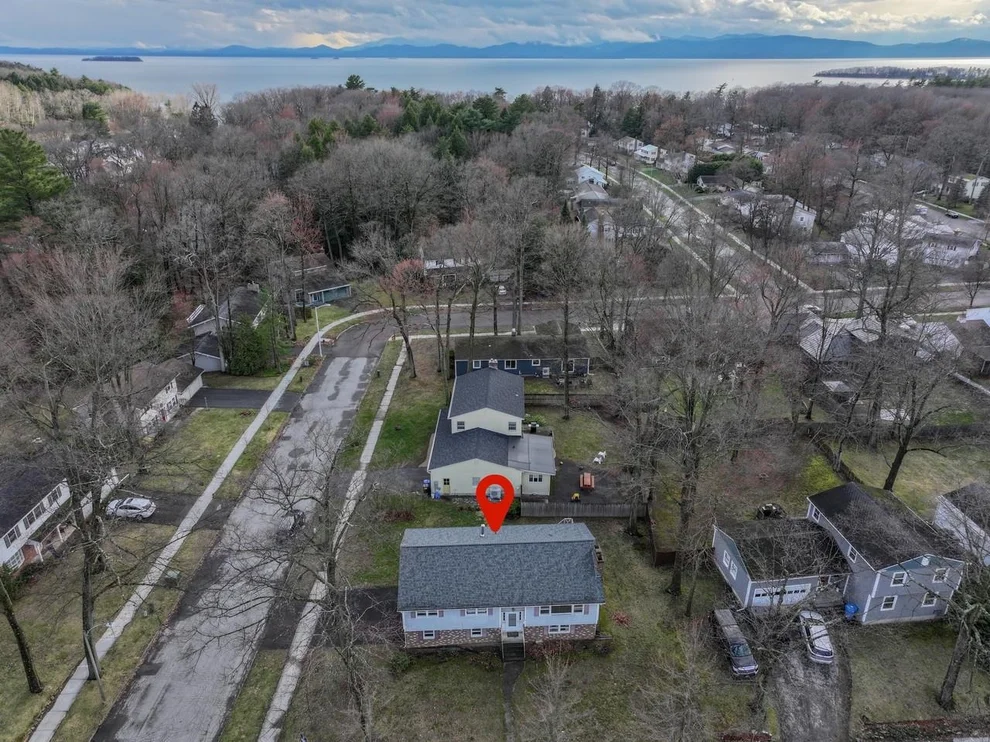Unit for sale at 5 Birchwood, Burlington, VT 05408