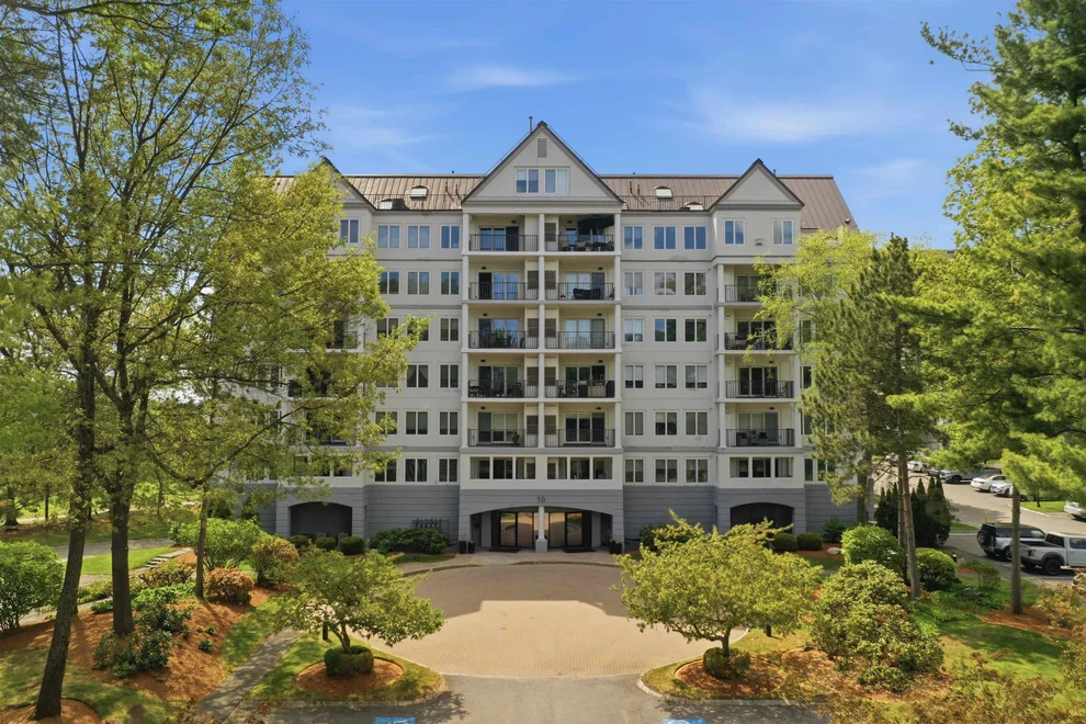Unit for sale at 10 Mountain Laurels, Nashua, NH 03062