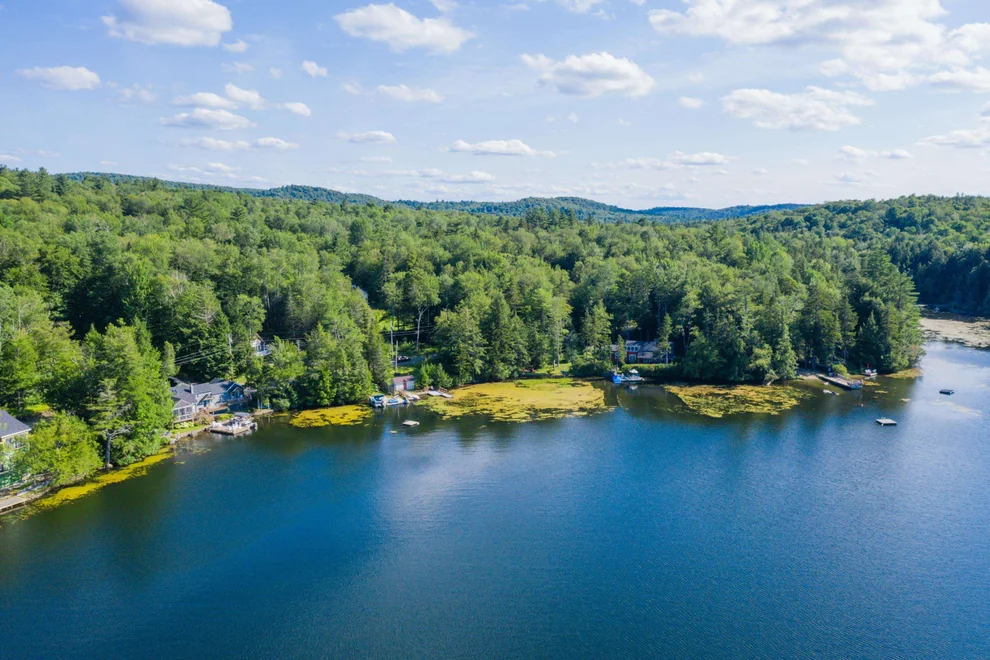 Unit for sale at 197 Lake Raponda, Wilmington, VT 05363