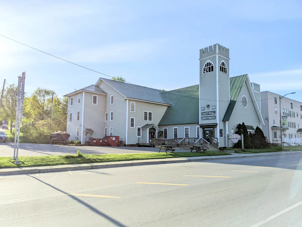 Unit for sale at 537 Railroad, St. Johnsbury, VT 05819