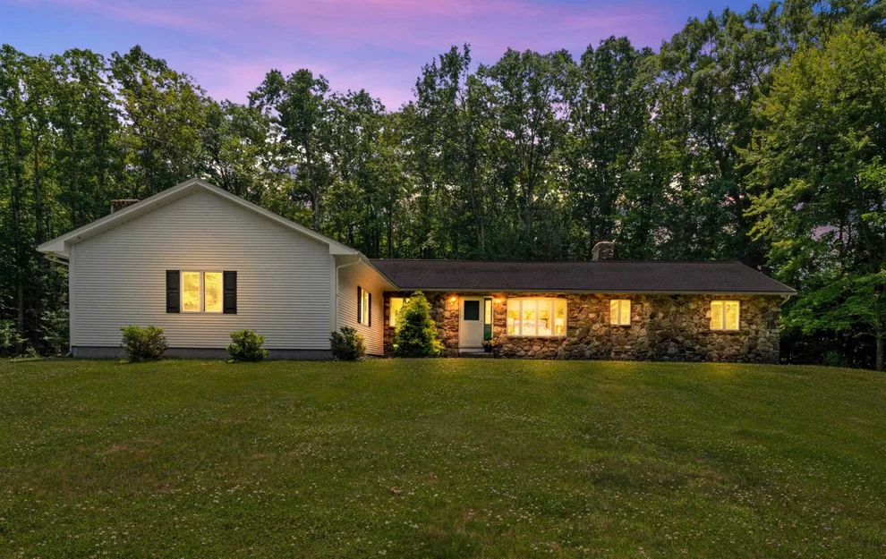 Unit for sale at 1 Old Milford, Amherst, NH 03031