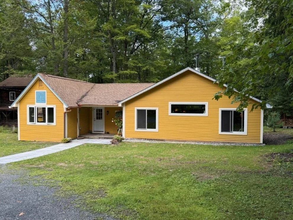 Unit for sale at 38 Little Bud, Canaan, NH 03741