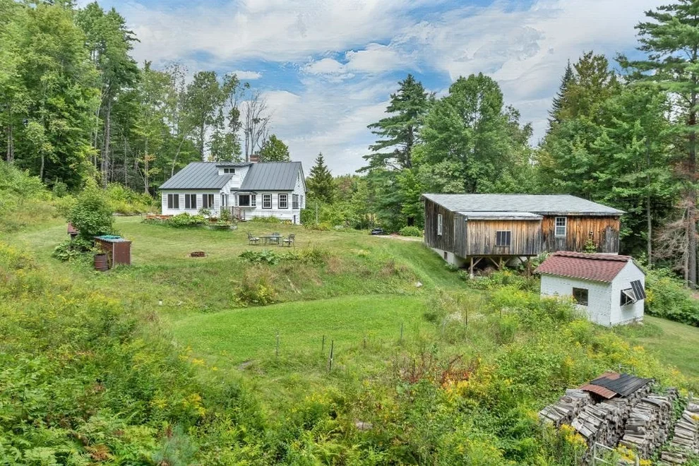 Unit for sale at 533 Ellsworth Hill, Campton, NH 03223