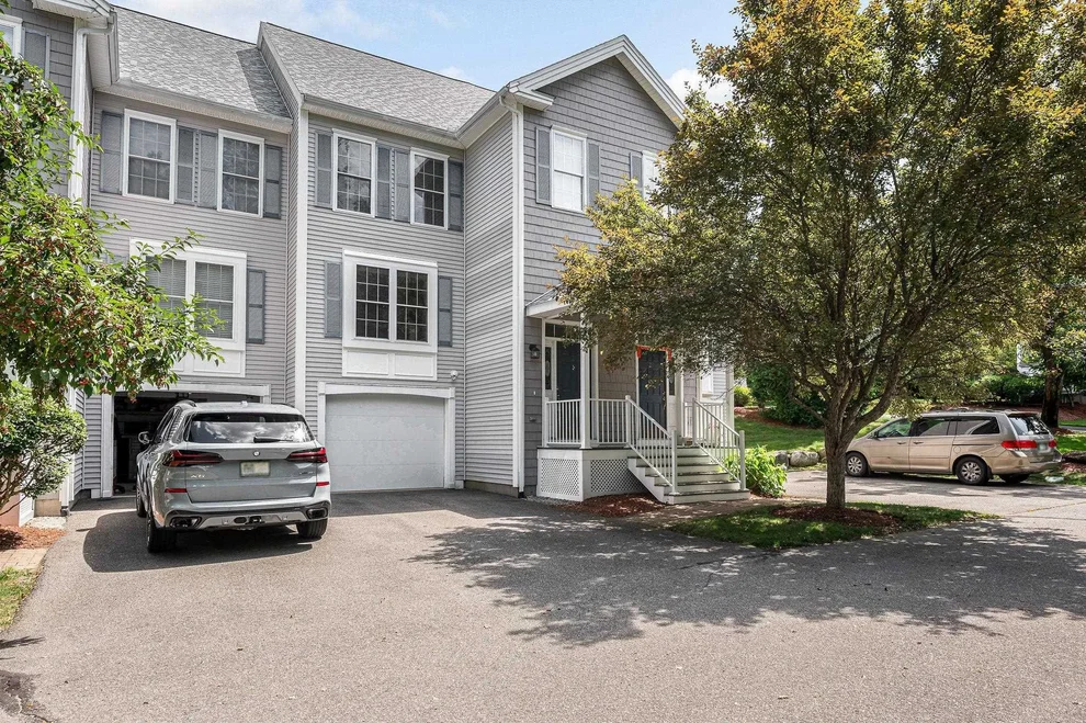 Unit for sale at 4 Georgetowne, Nashua, NH 03062