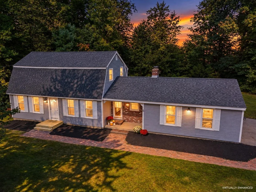 Unit for sale at 5 Arrowhead, Derry, NH 03038