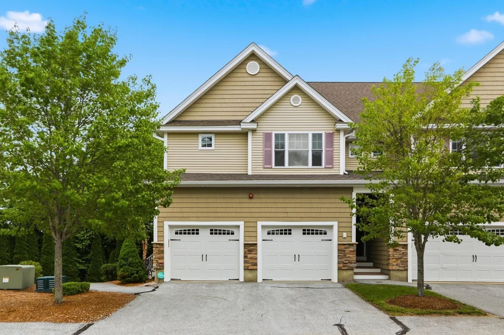 Unit for sale at 8 Manor, Hooksett, NH 03106