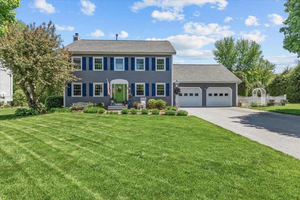Unit for sale at 37 Countryside, Essex, VT 05452